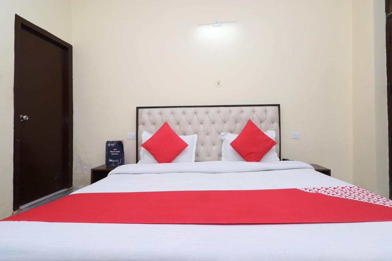 Oyo Hotel Ayaan Bareilly Dış mekan fotoğraf